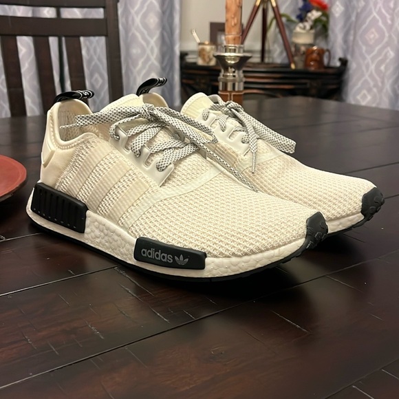 adidas gazelle silver green womens adidas WMNS NMD_R1 
